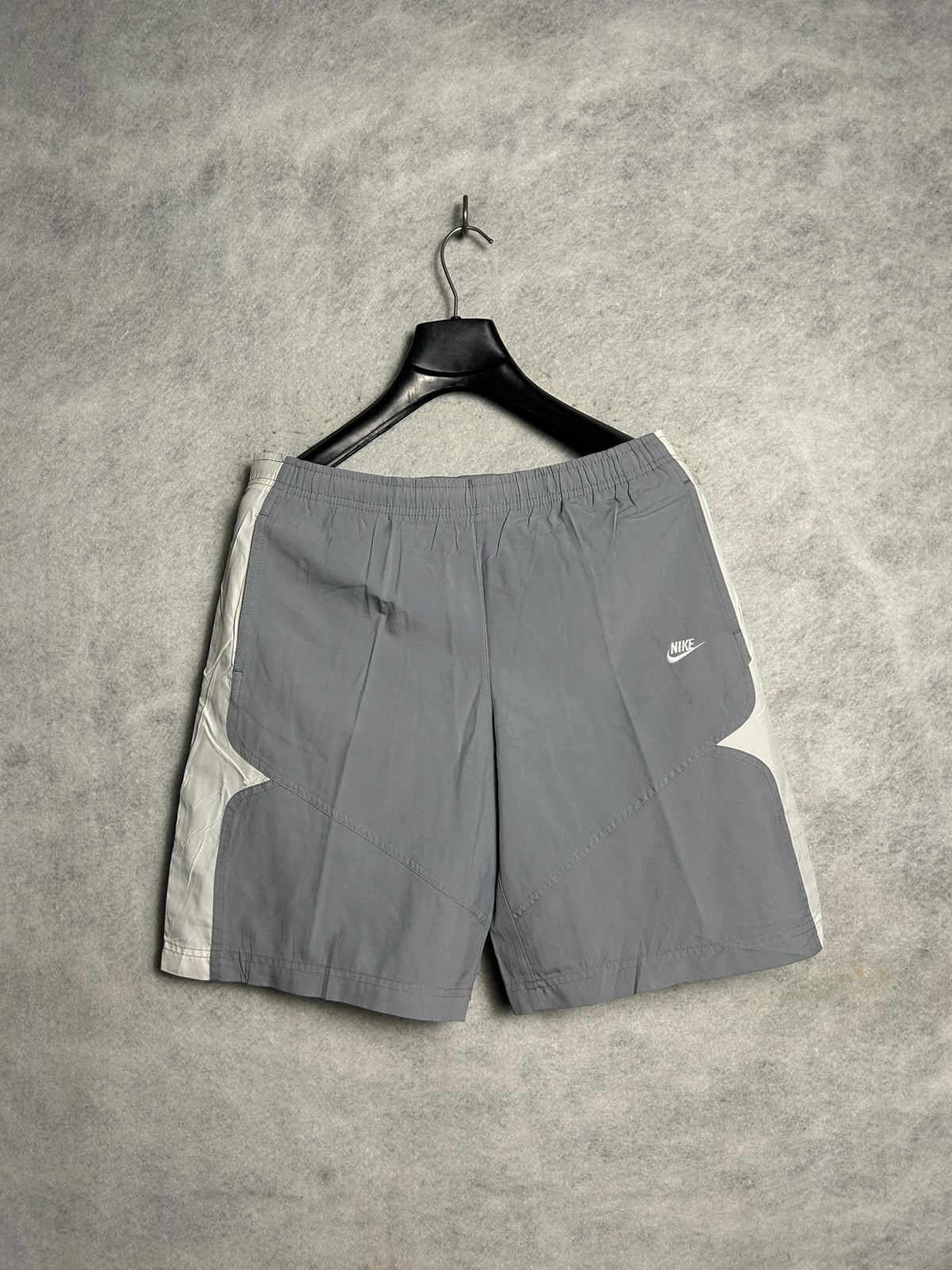 Nike Grey - Medium