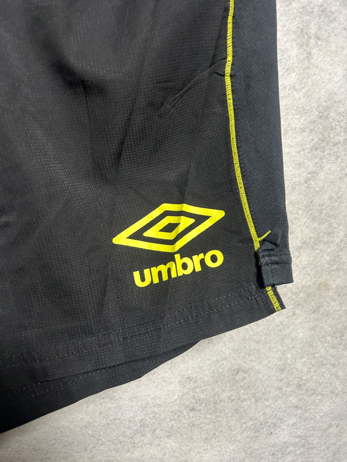 Umbro Big Logo Balck - Large