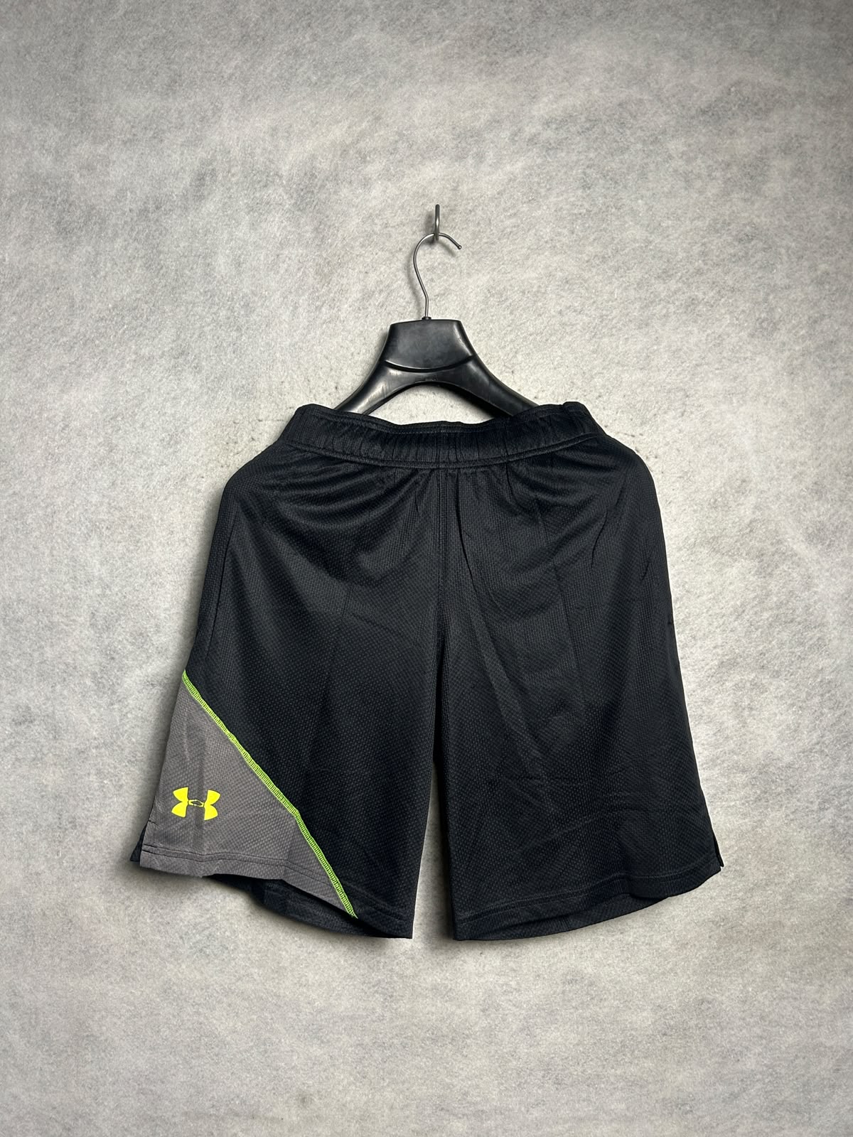 Under Armour Black - Small