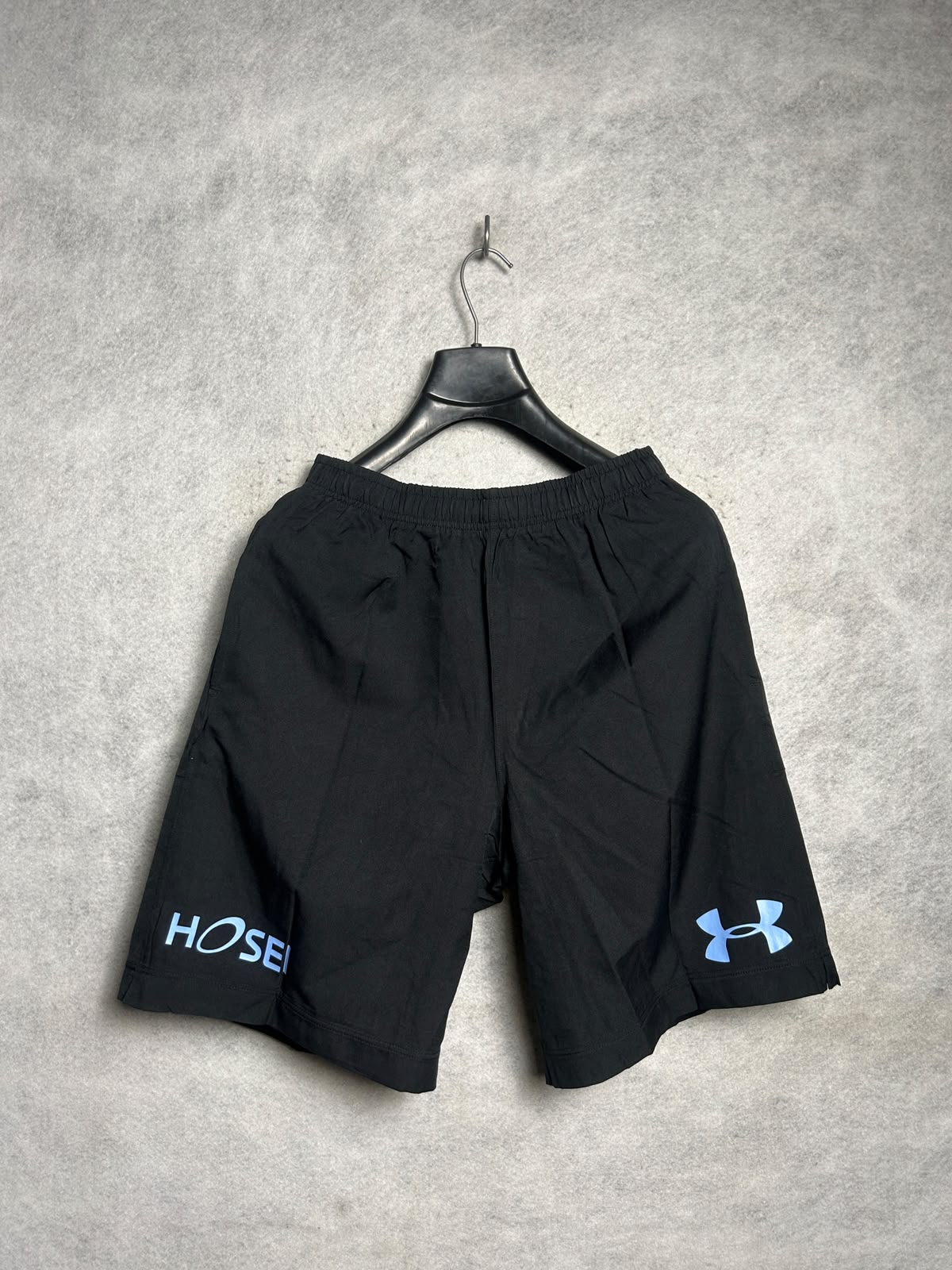 Under Armour Black - Medium