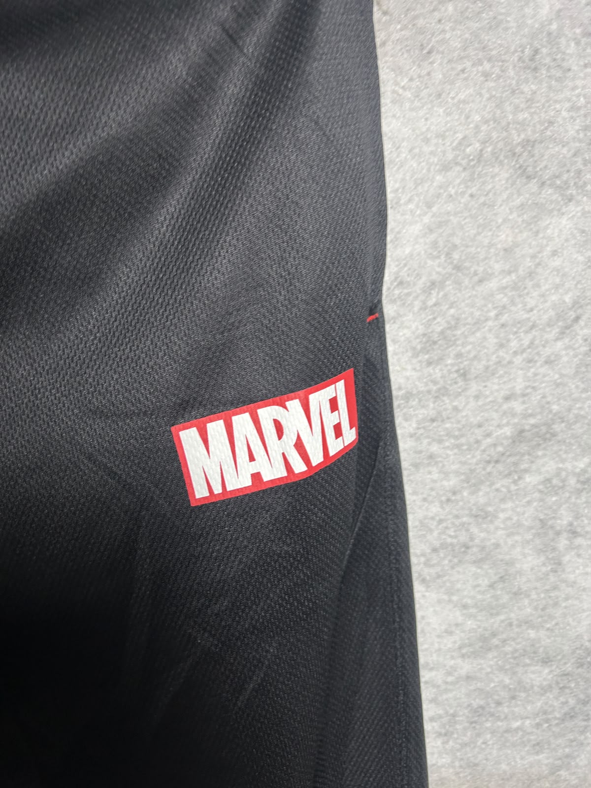 Marvel Black - Large