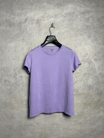 UNIQLO Purple Round Neck - Medium