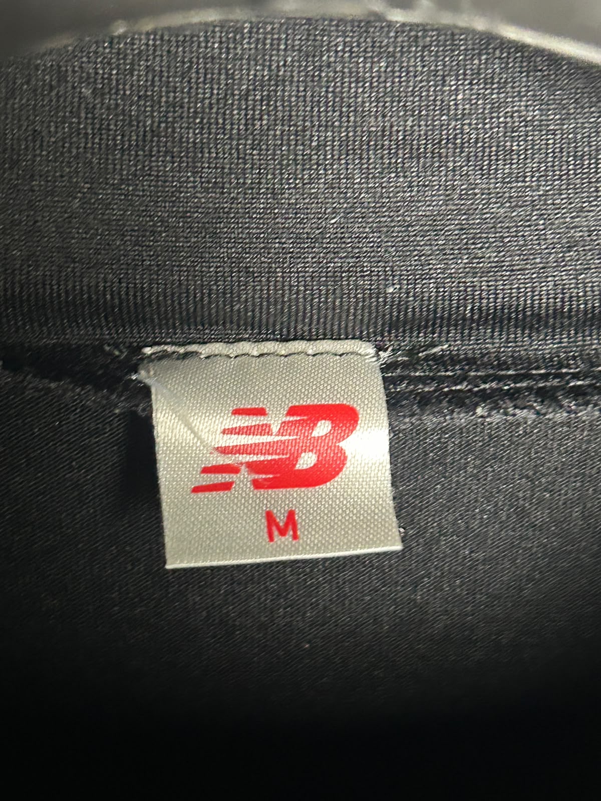 New Balance Black Round Neck - Medium