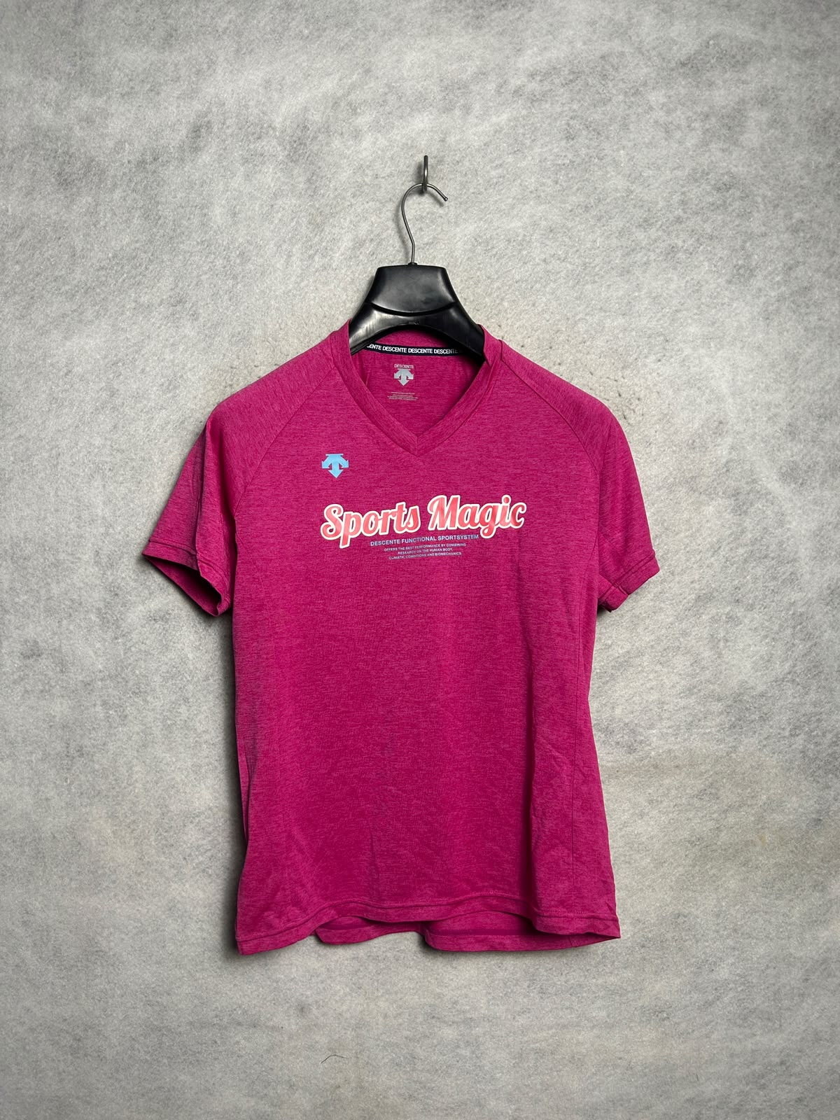 Descente V Neck Pink - Medium