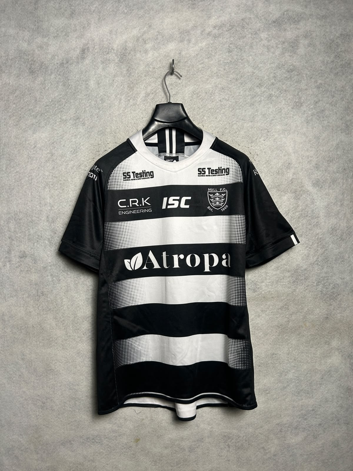ISC Black And White Round Neck - Medium