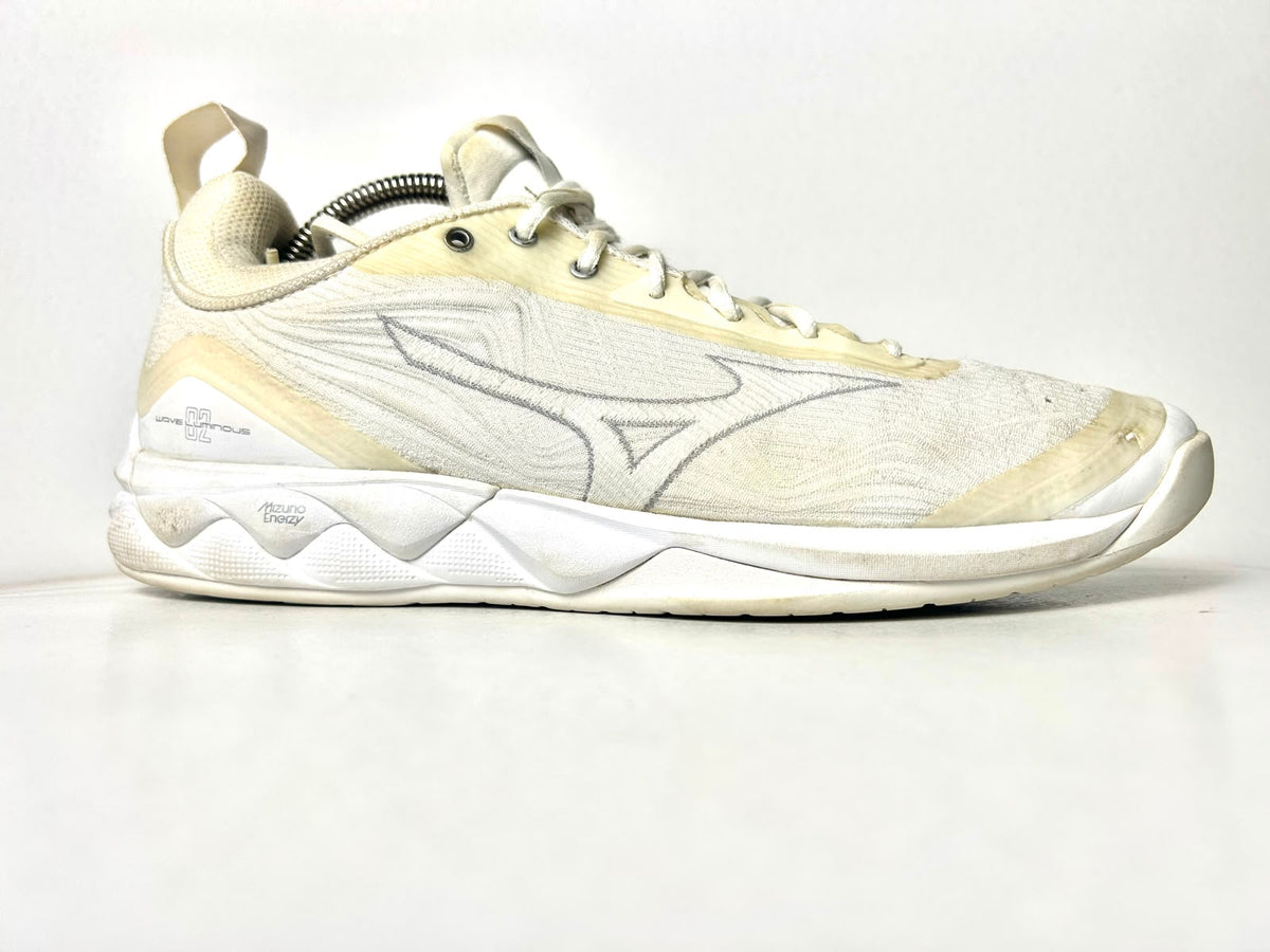 Mizuno Wave Luminous 02 - Euro 41