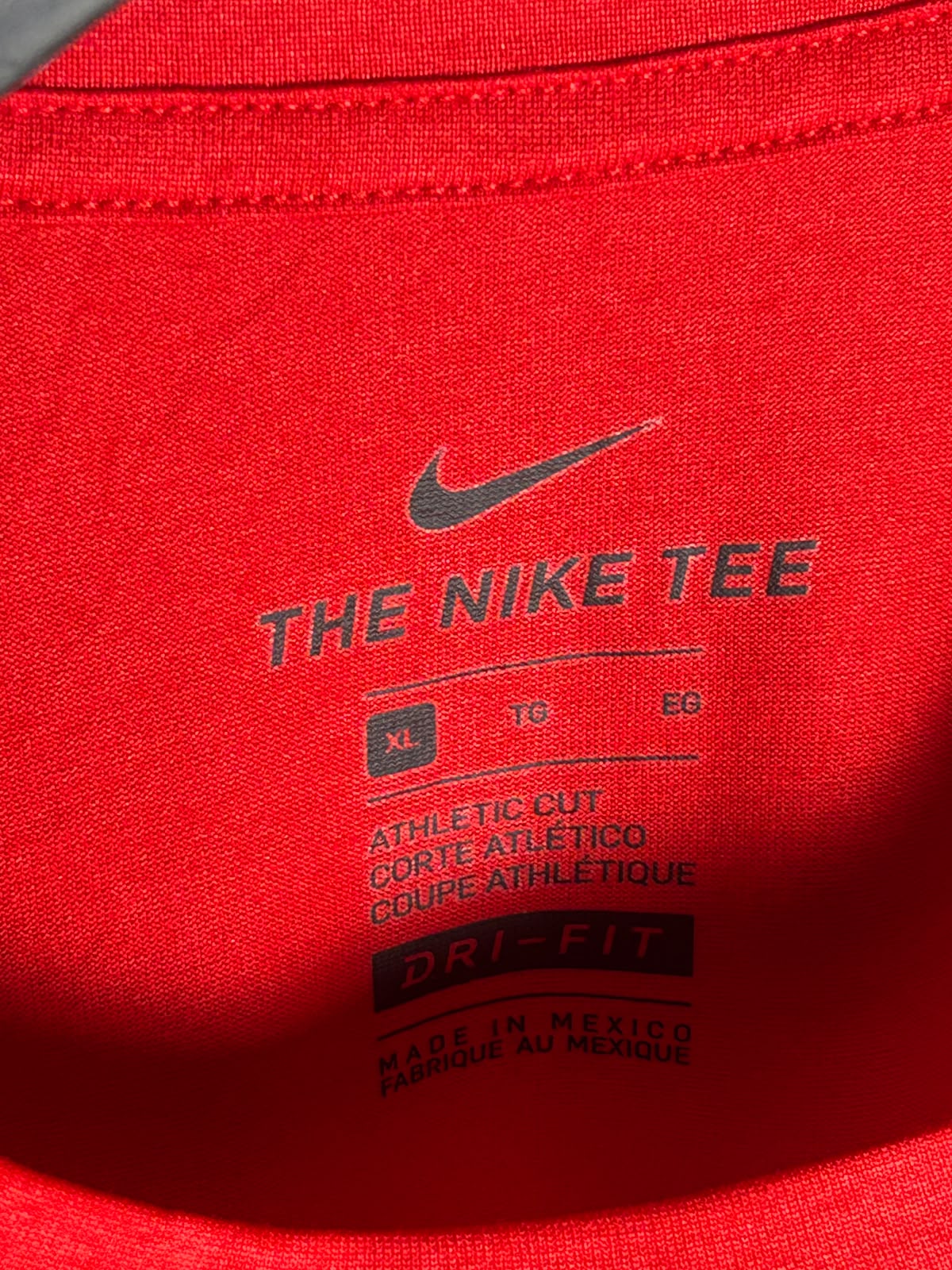 The Nike Tee Dri Fit Big Logo Red Round Neck - XL