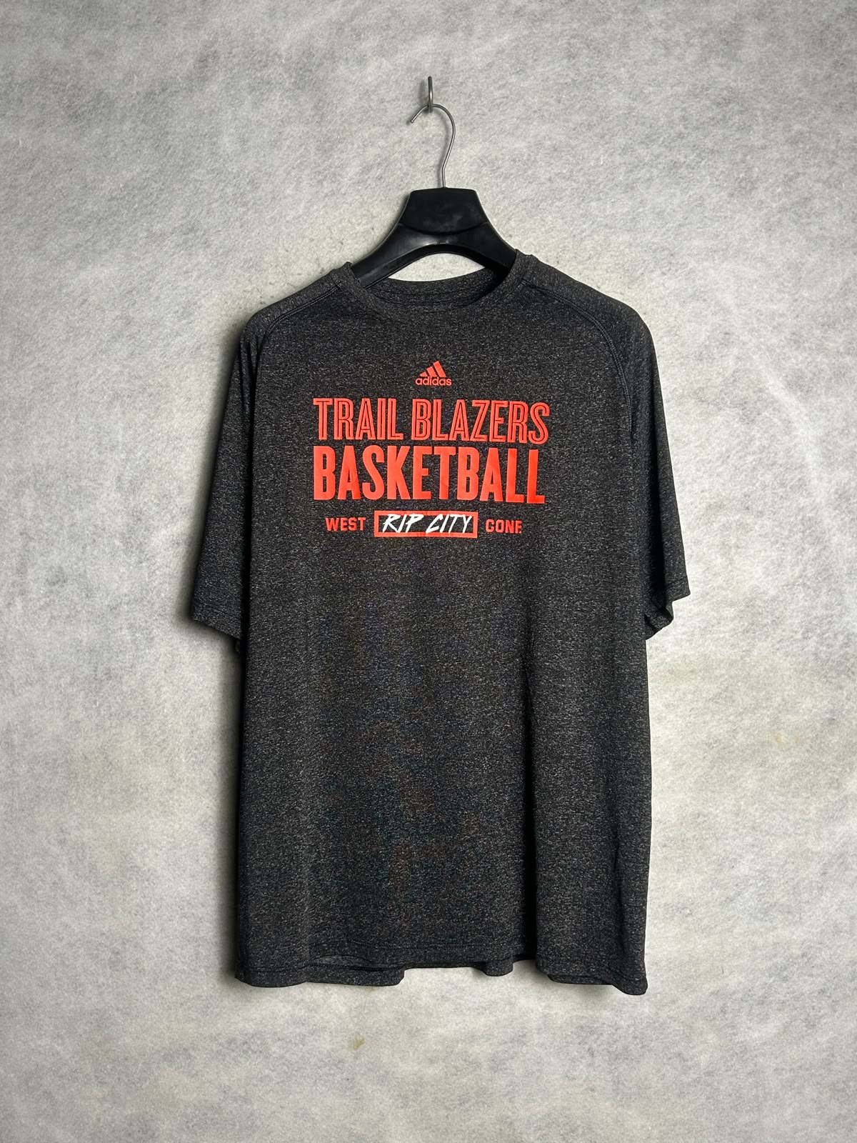 Adidas Big Logo Black Round Neck - XL