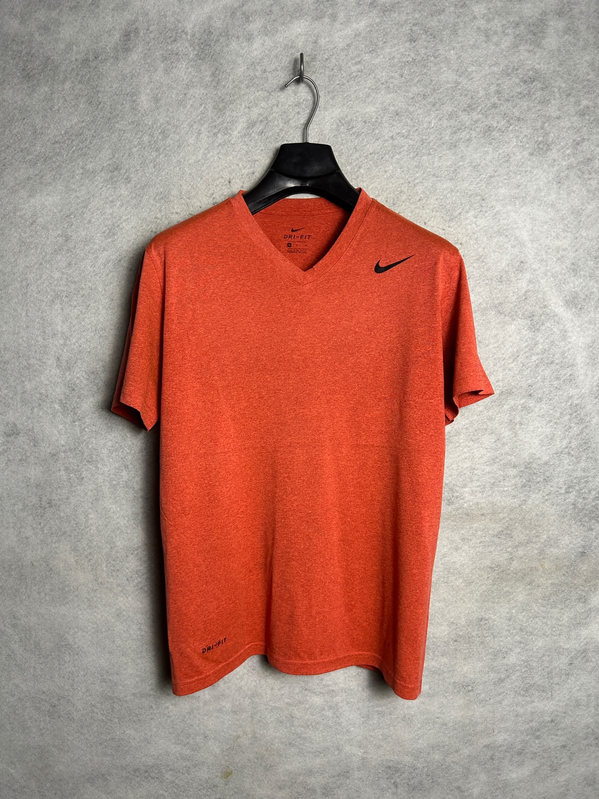 Nike Dri Fit V Neck Red - Medium
