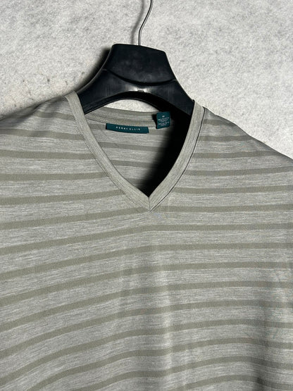 Perry Ellis V Neck - Medium