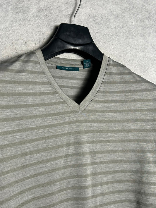 Perry Ellis V Neck - Medium