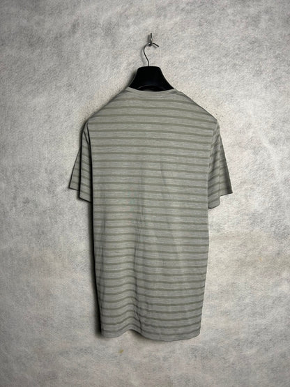 Perry Ellis V Neck - Medium