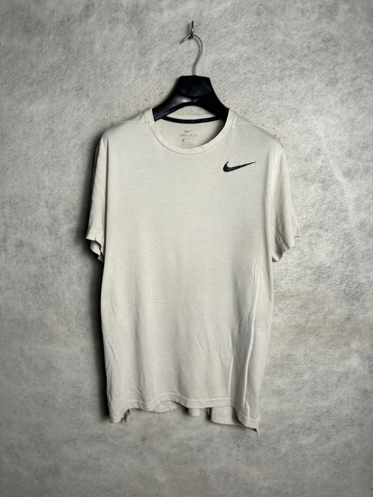 Nike White Dri Fit Round Neck - Large