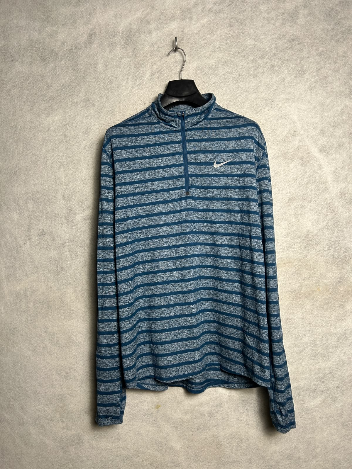 Nike Dri Fit Half Zip Full Sleeves - XL
