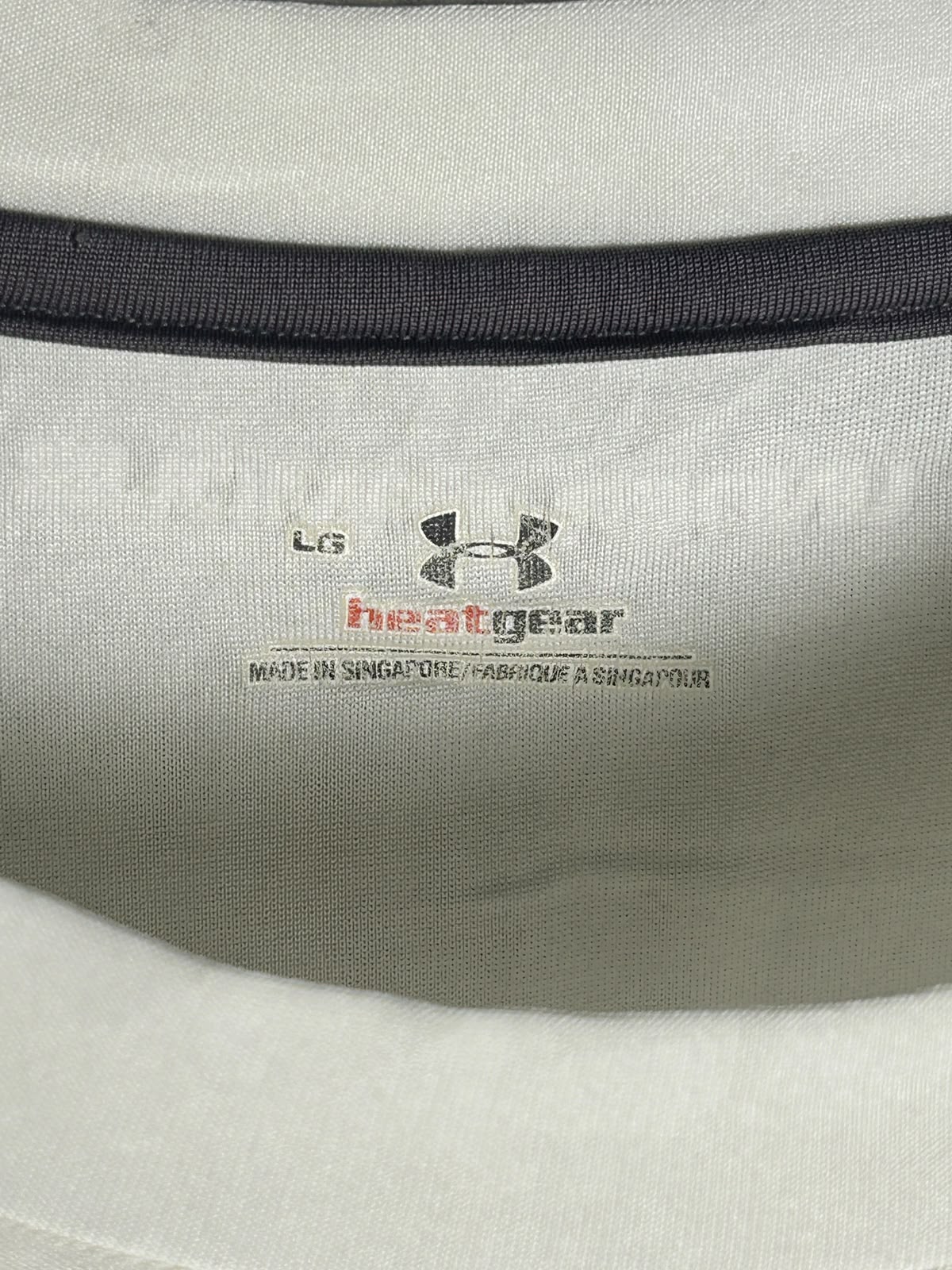 Under Armour Heat Gear White Round Neck - Large