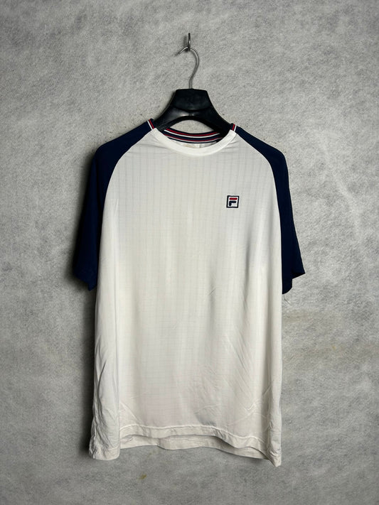 Fila White Round Neck - Medium