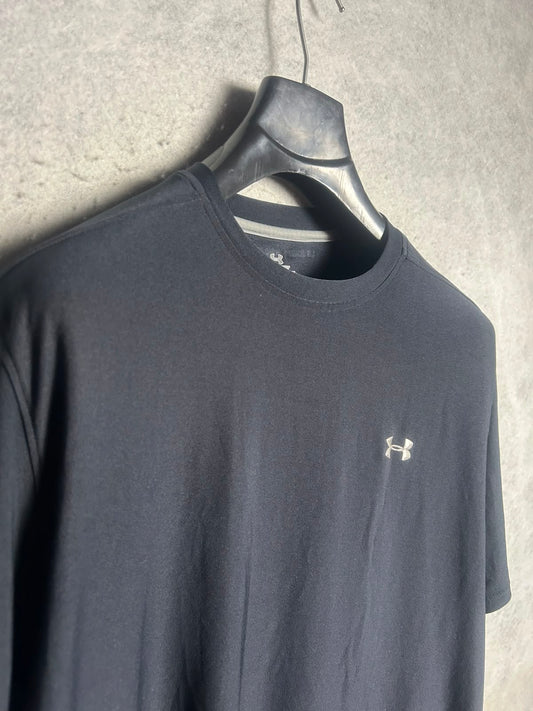 Under Armour Heat Gear Black Round Neck - Medium