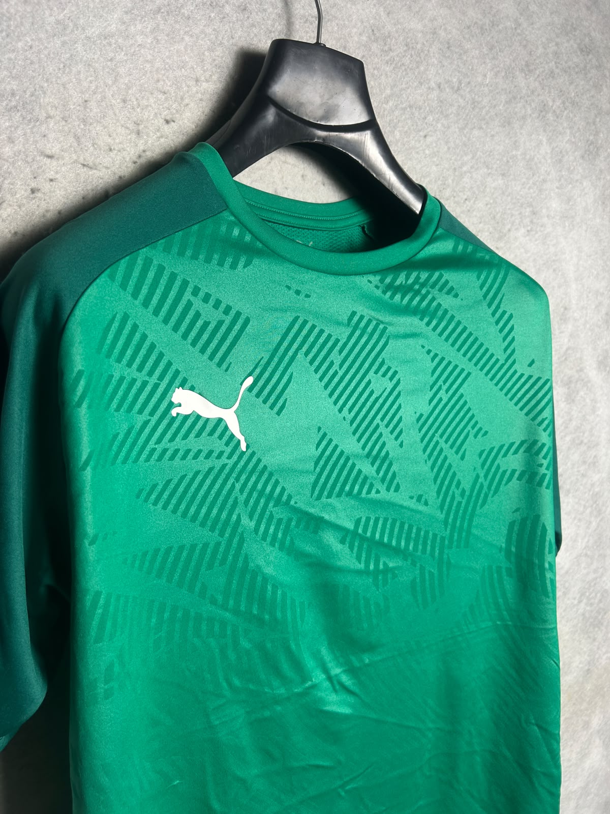 Puma Green Round Neck - Medium