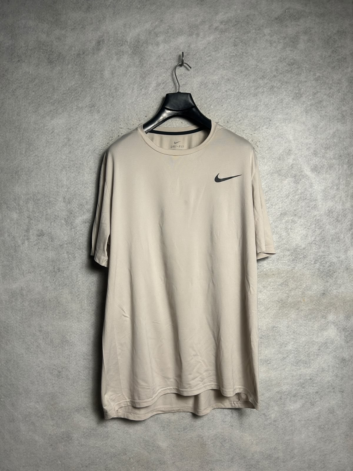 Nike Dri Fit Round Neck - XL
