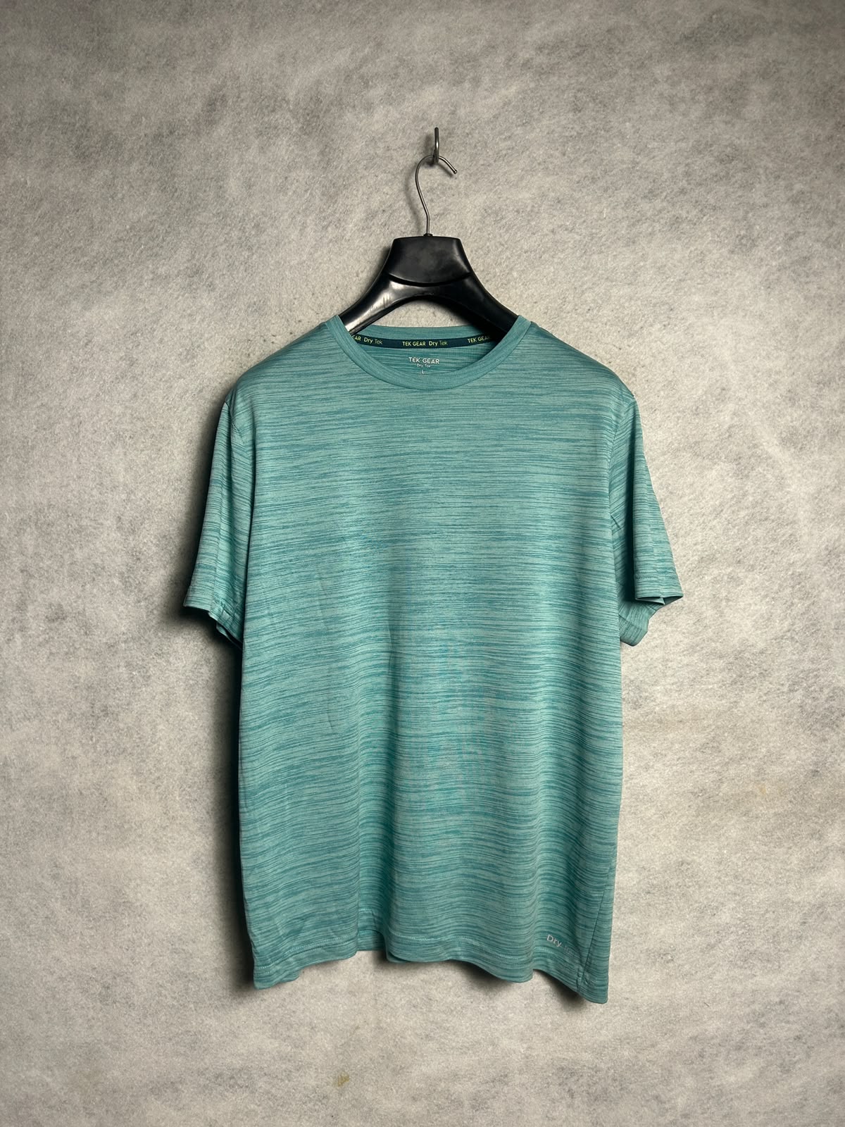 TEK GEAR Dry Tek Round Neck - Large