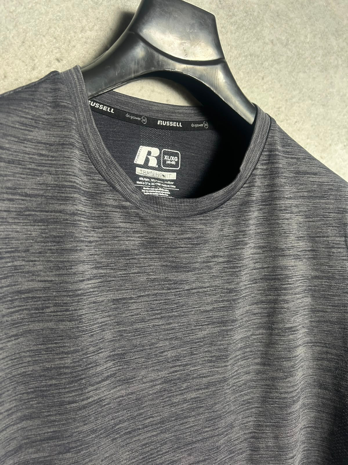 Russell Black Round Neck - XL