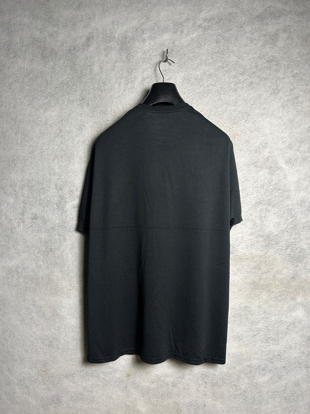 Gildan Big Logo Black Round Neck - XL