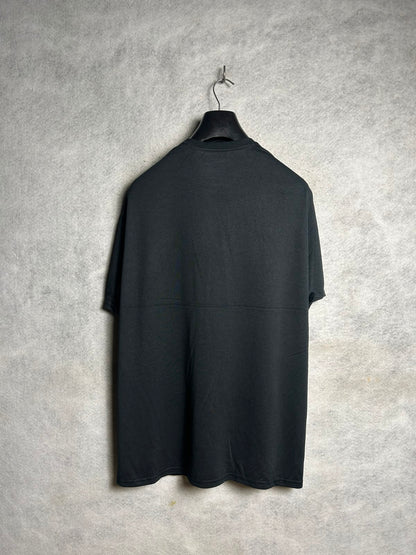 Gildan Big Logo Black Round Neck - XL