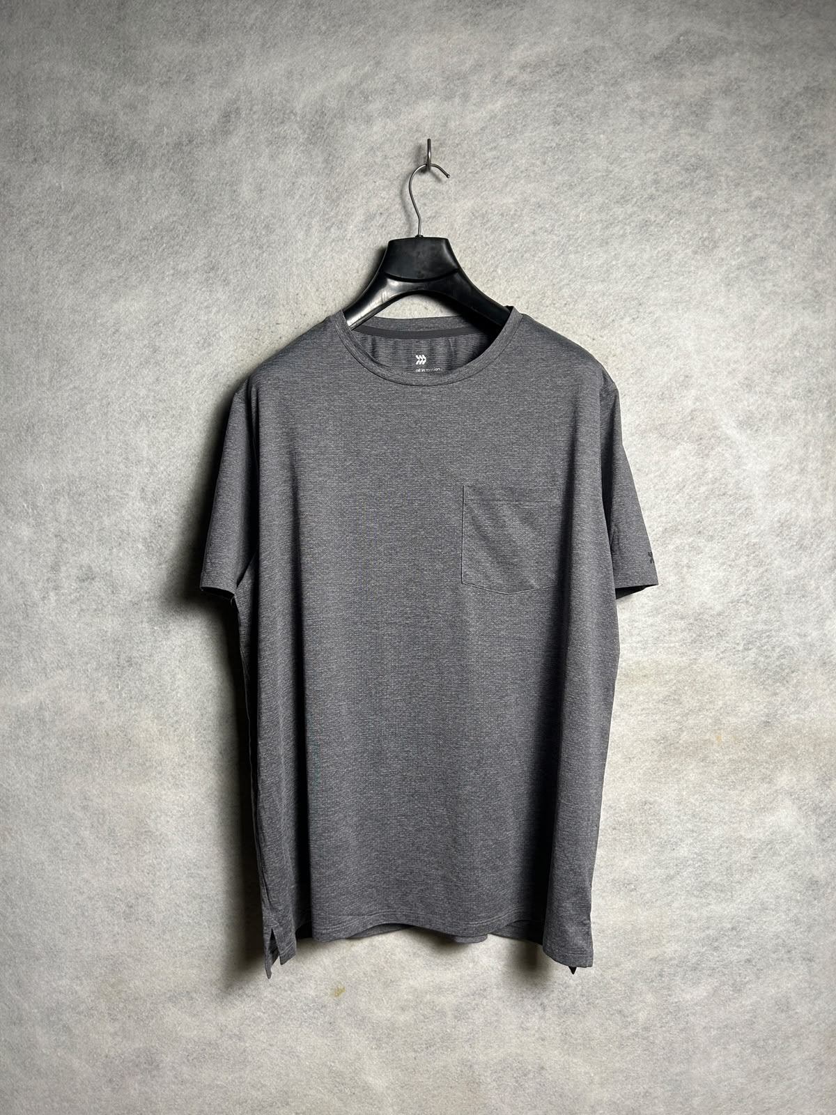 All In Motion Grey Round Neck - XL