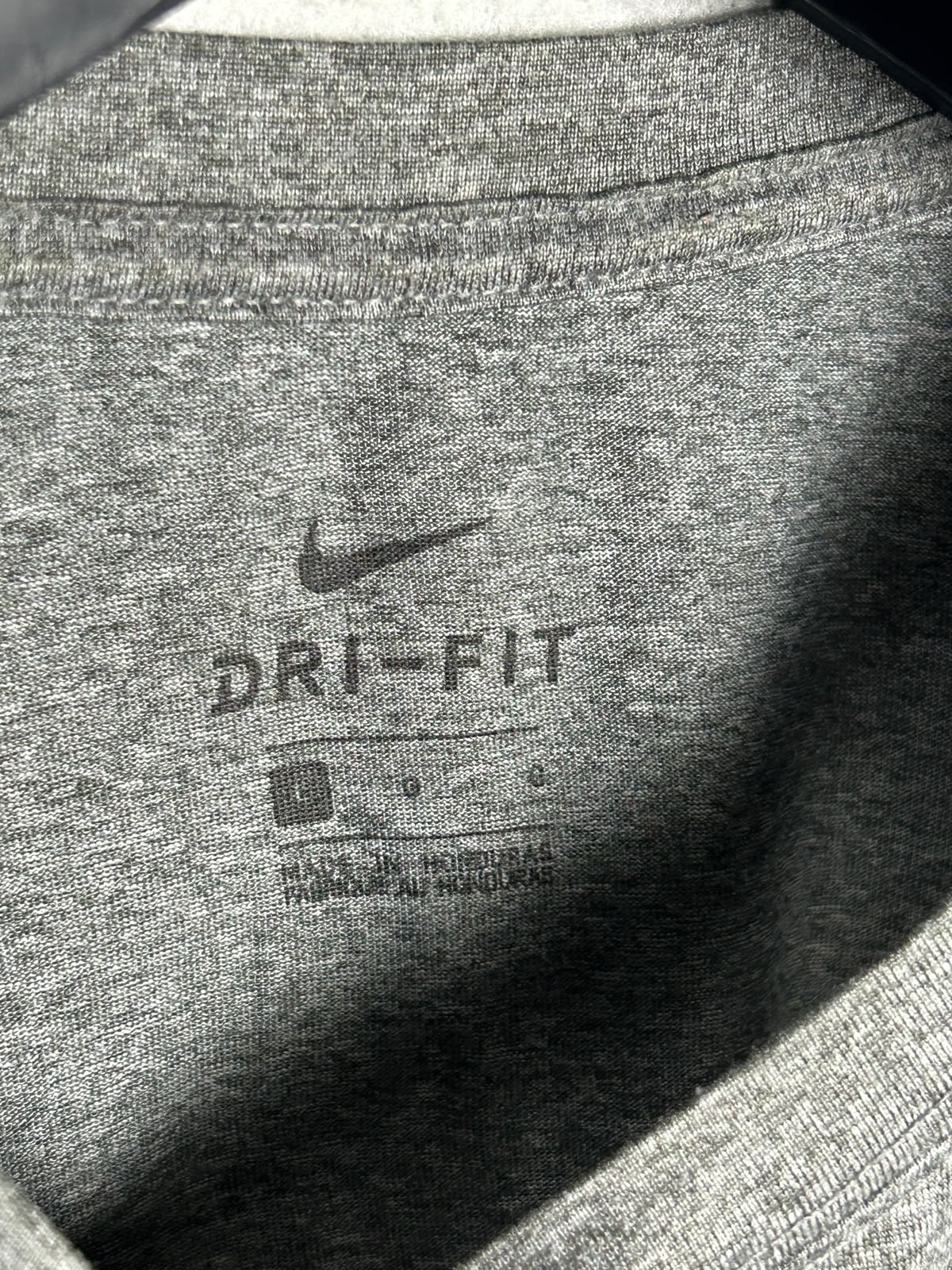 Nike Dri Fit Grey Round Neck - Large