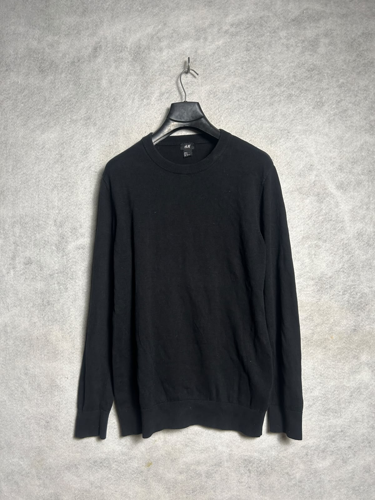 H & M Black Round Neck Full Sleeves - Medium