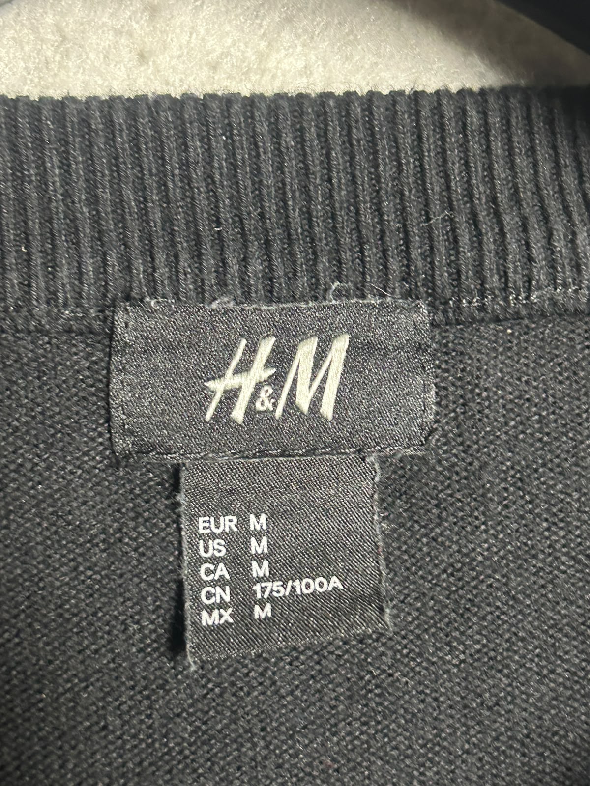 H & M Black Round Neck Full Sleeves - Medium