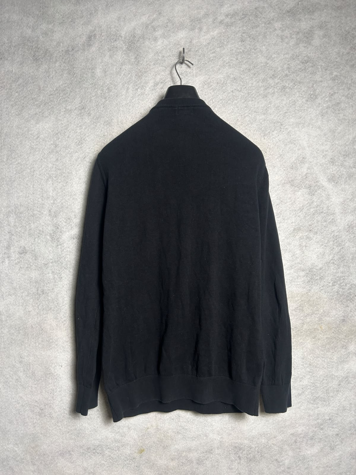 H & M Black Round Neck Full Sleeves - Medium