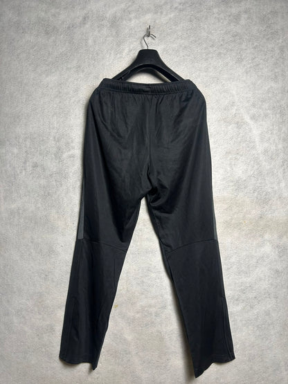 Nike Black - Large