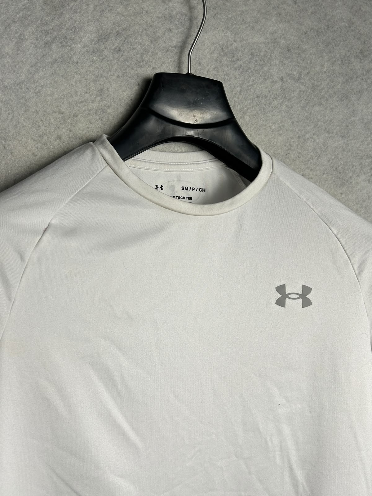 Under Armour The Tech Tee White Round Neck - Small