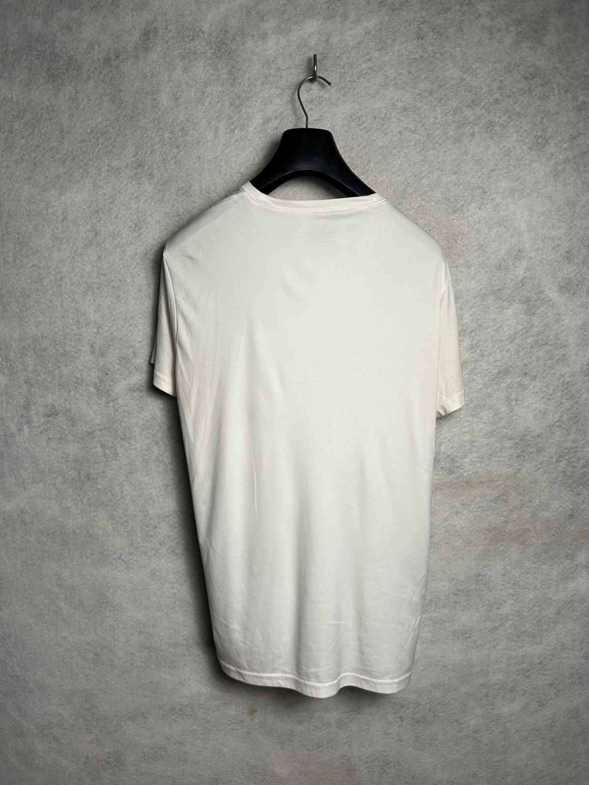 Under Armour White Round Neck - Large