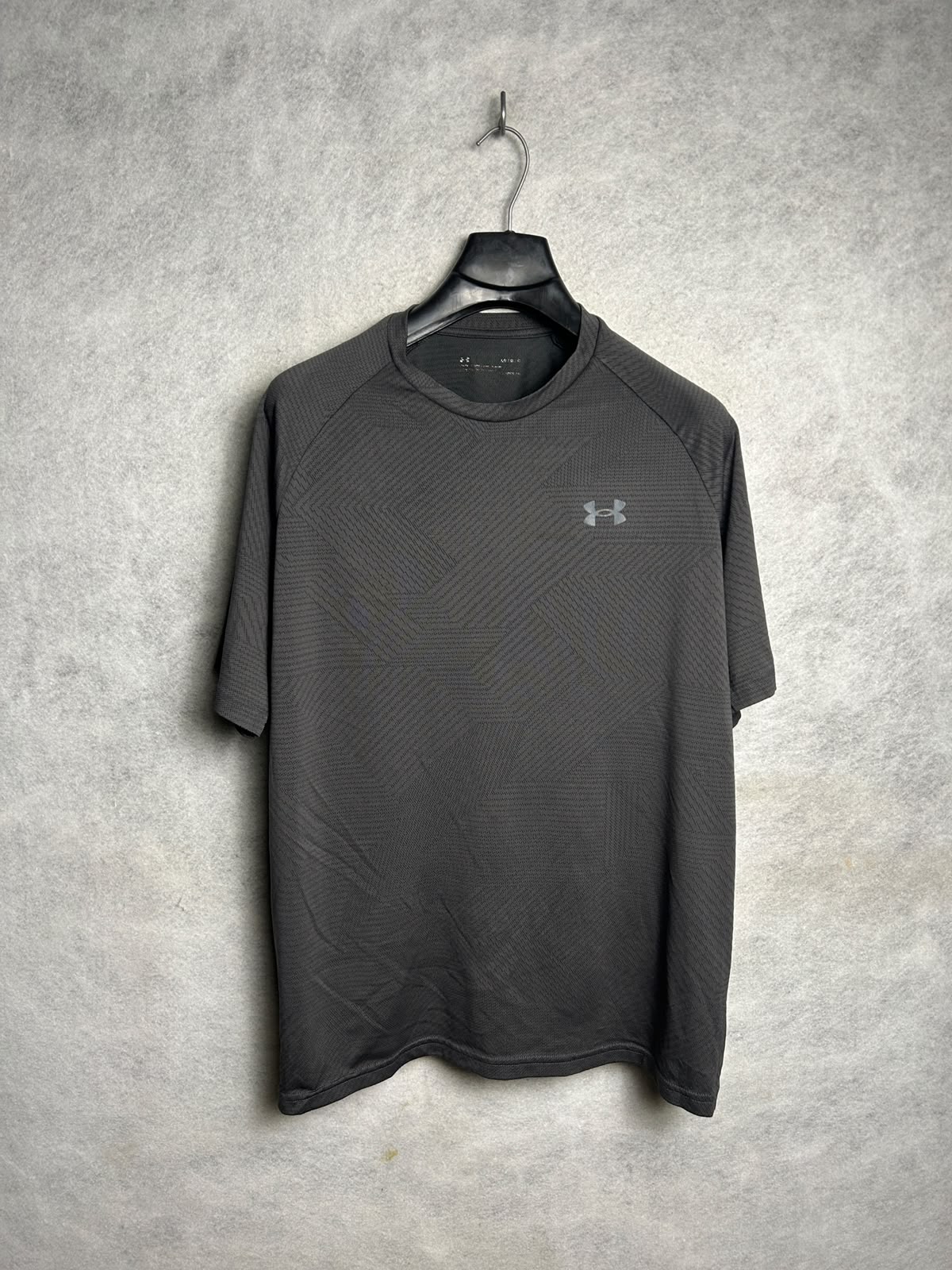 Under Armour Heat Gear Black Round Neck - Large