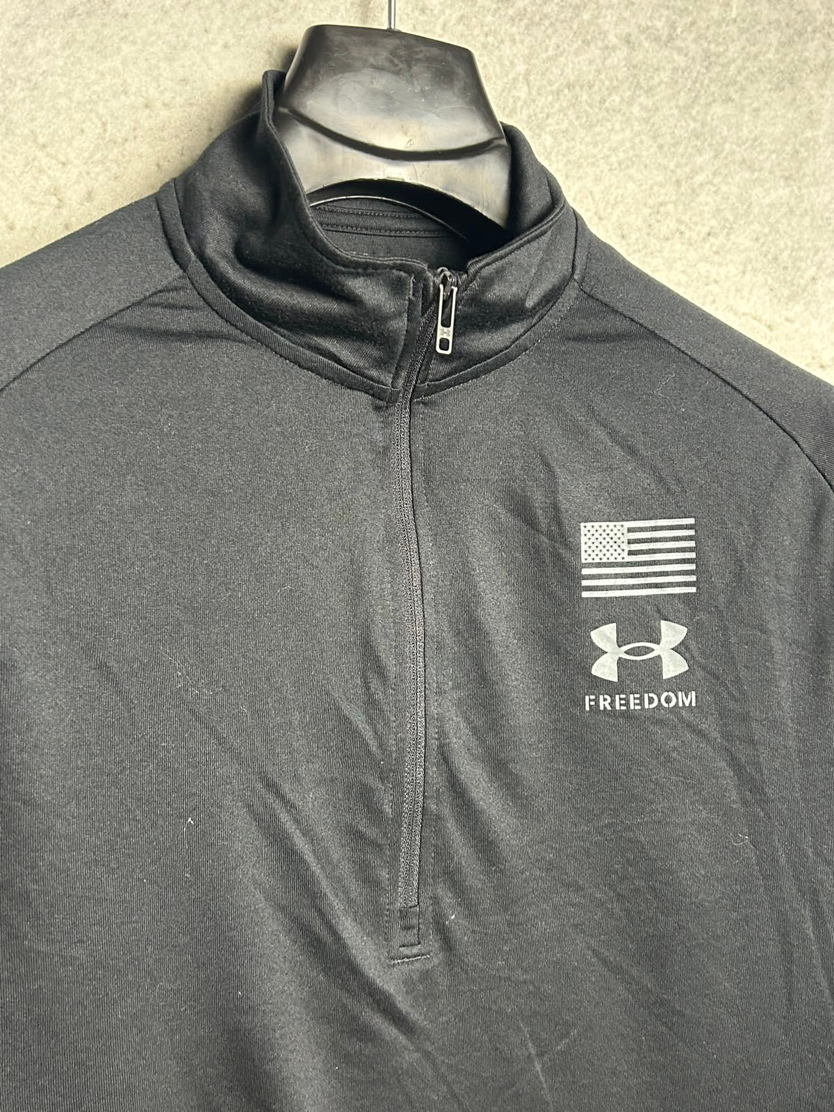 Under Armour Freedom Half Zip Full Sleeves - Large