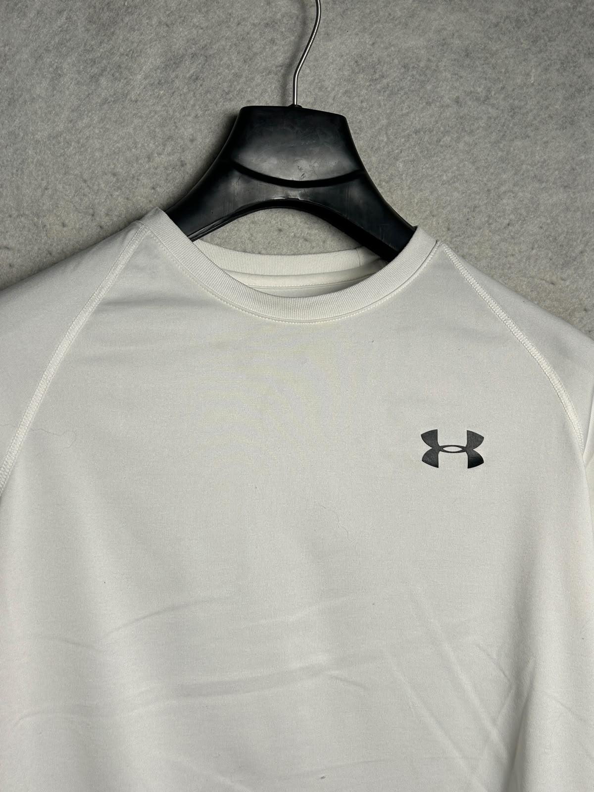 Under Armour Heat Gear White Round Neck - Small