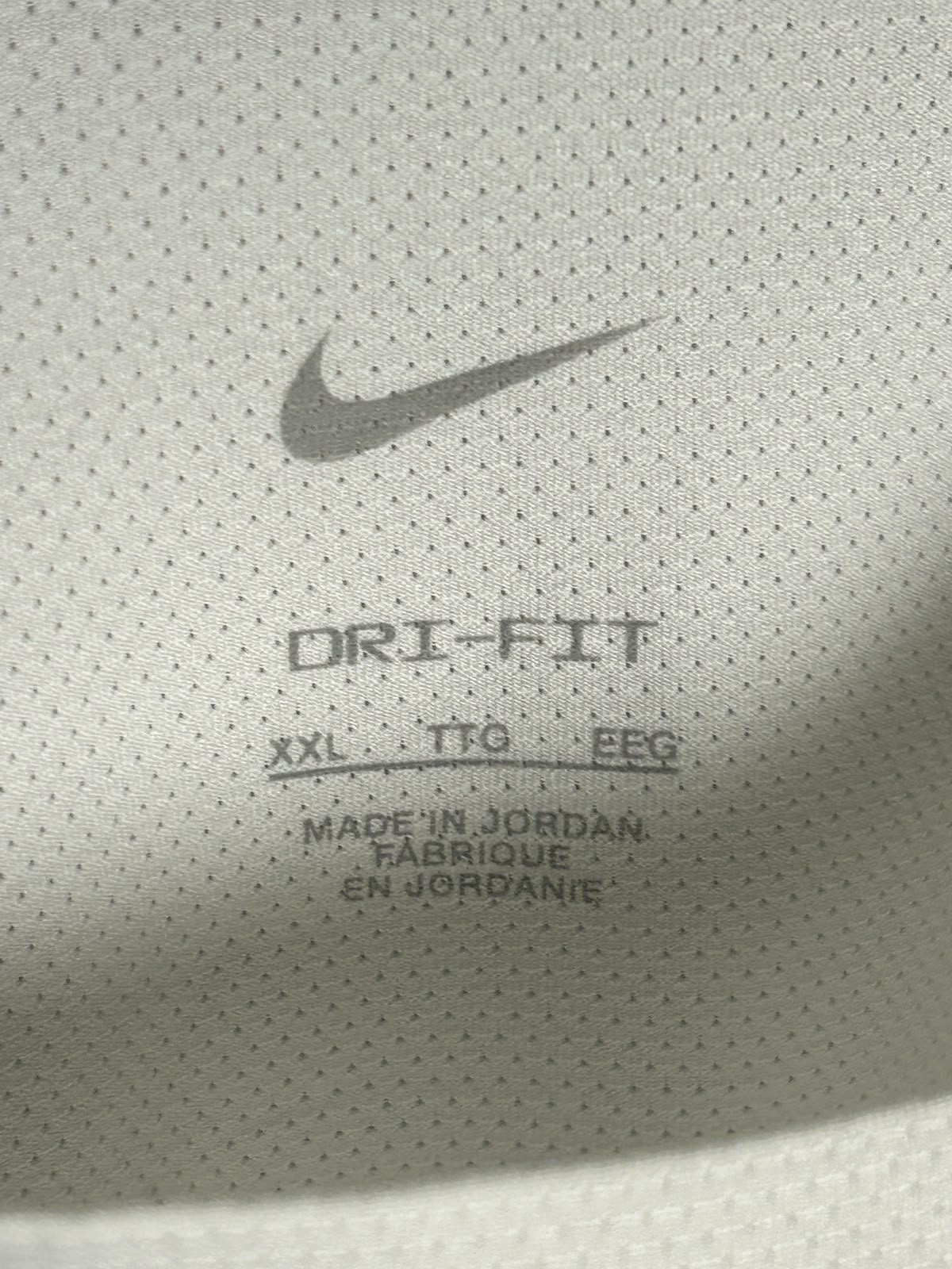 Nike Dri Fit White Round Neck - XXL