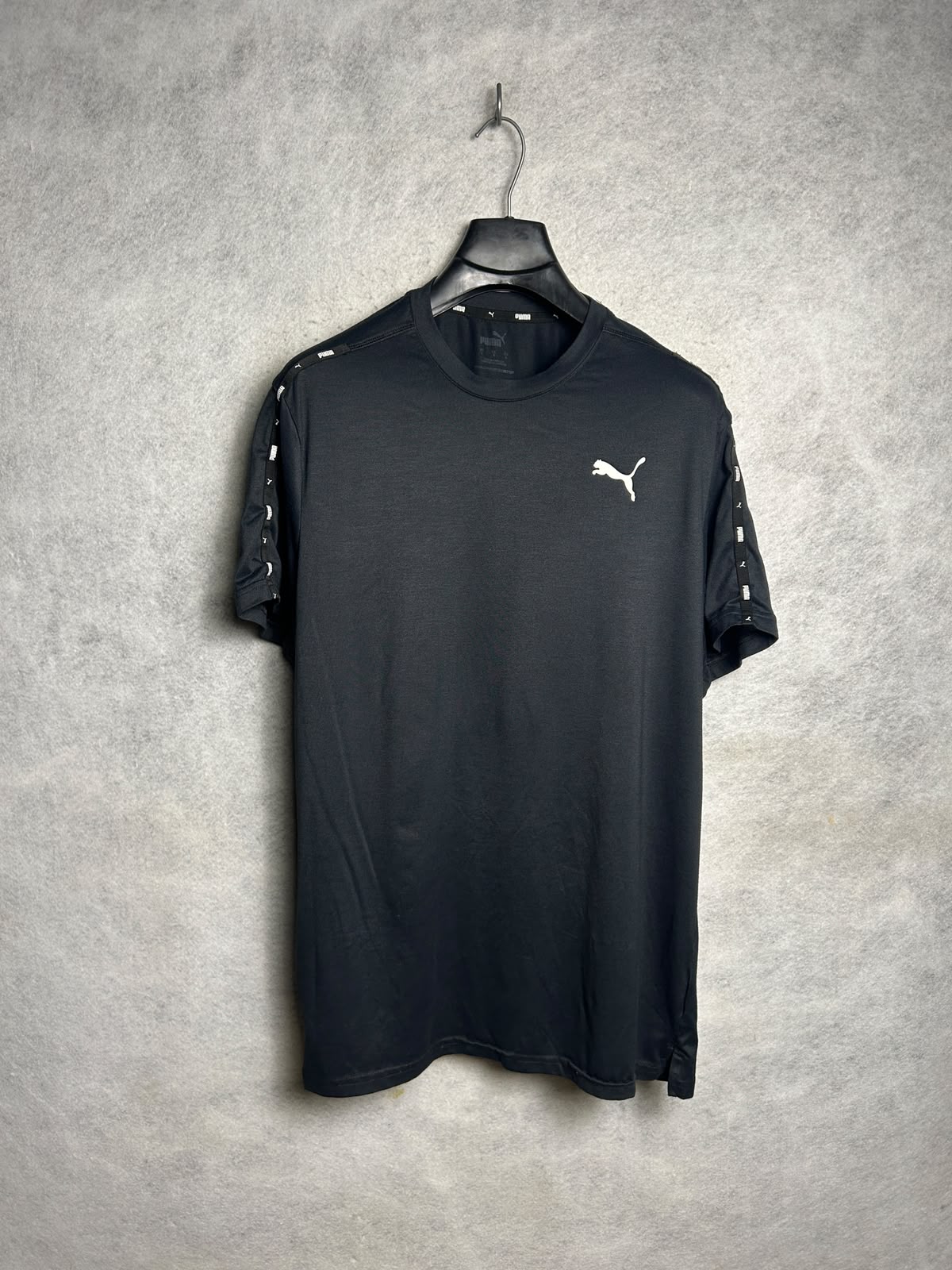 Puma Black Round Neck - Large
