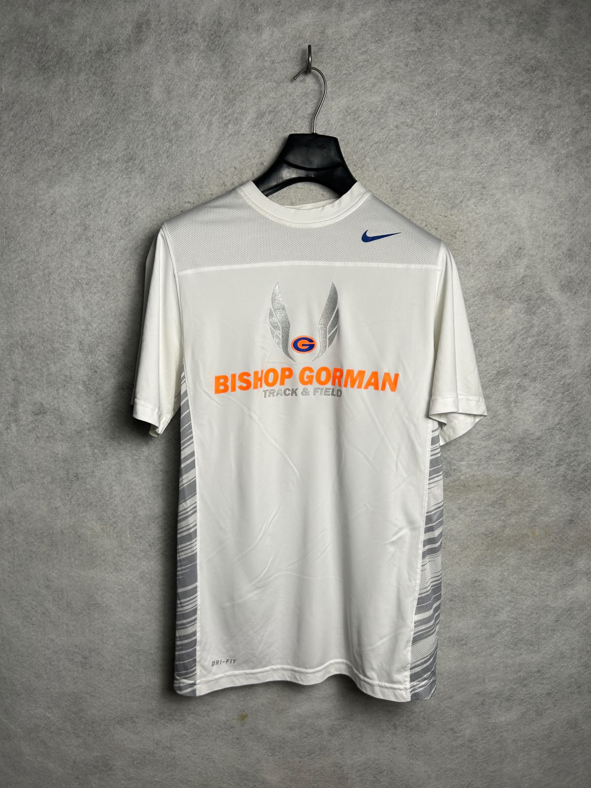 Nike Dri Fit Big Logo White Round Neck - Small