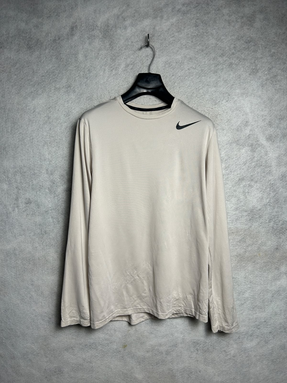 Nike Dri Fit Full Sleeves Round Neck - Small