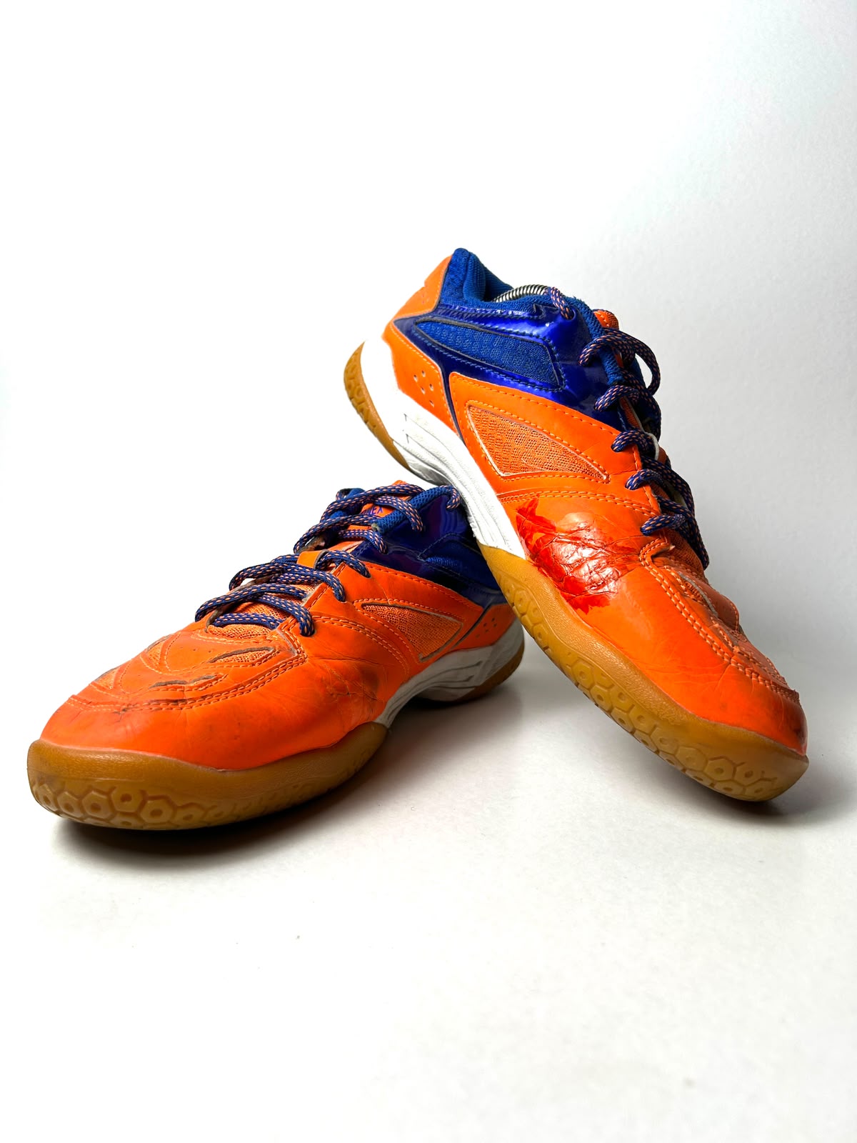 Yonex Power Cushion 600 - Euro 43