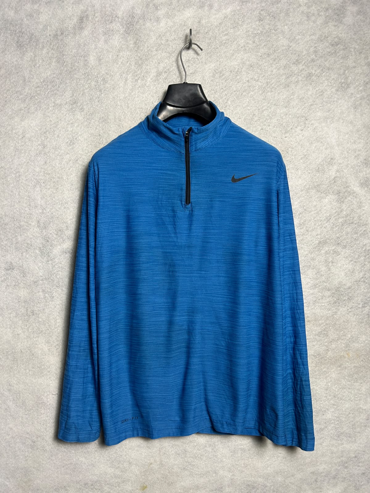 Nike Dri Fit Grey Full Sleeves Half Zip - Medium