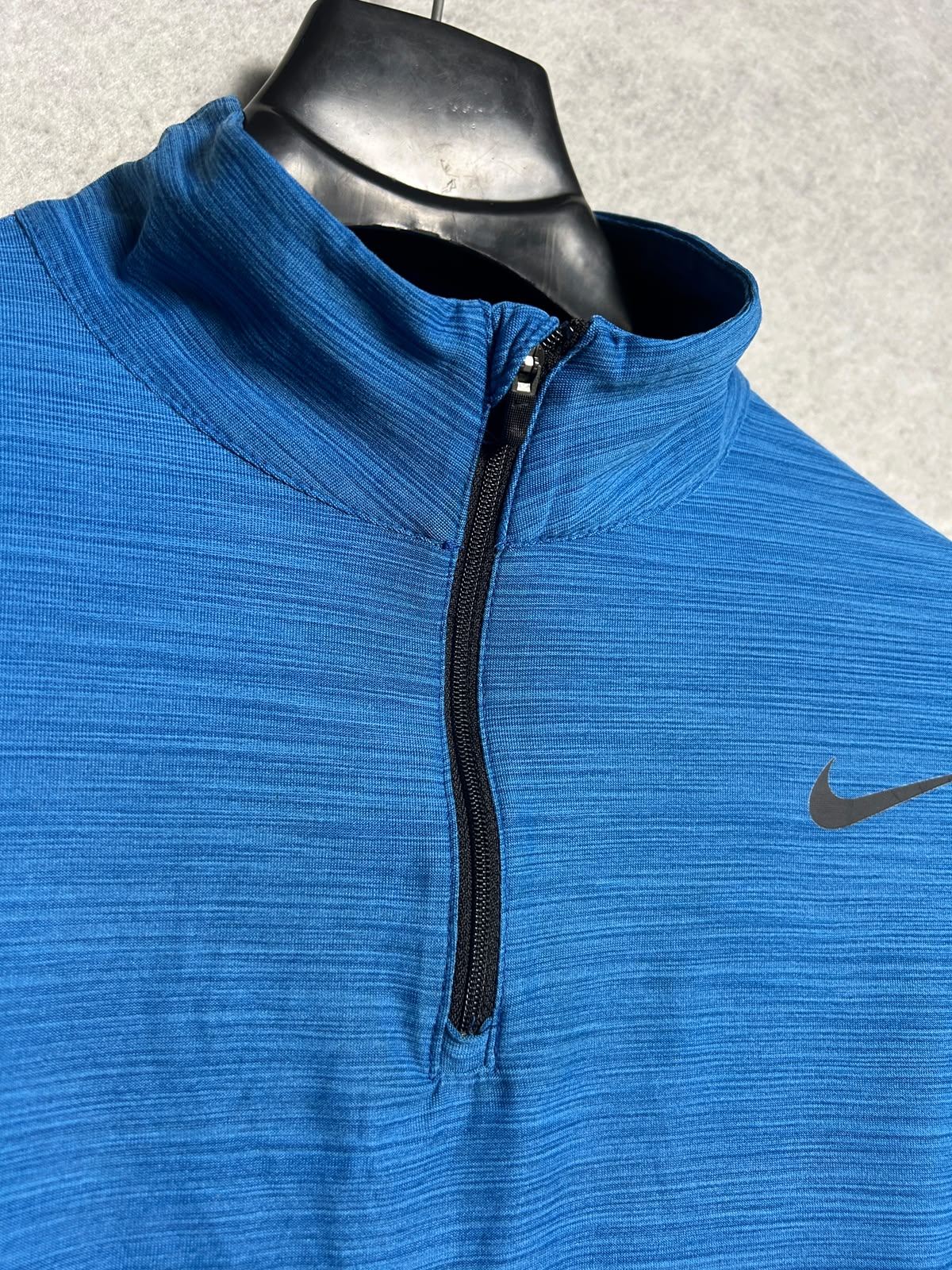 Nike Dri Fit Grey Full Sleeves Half Zip - Medium