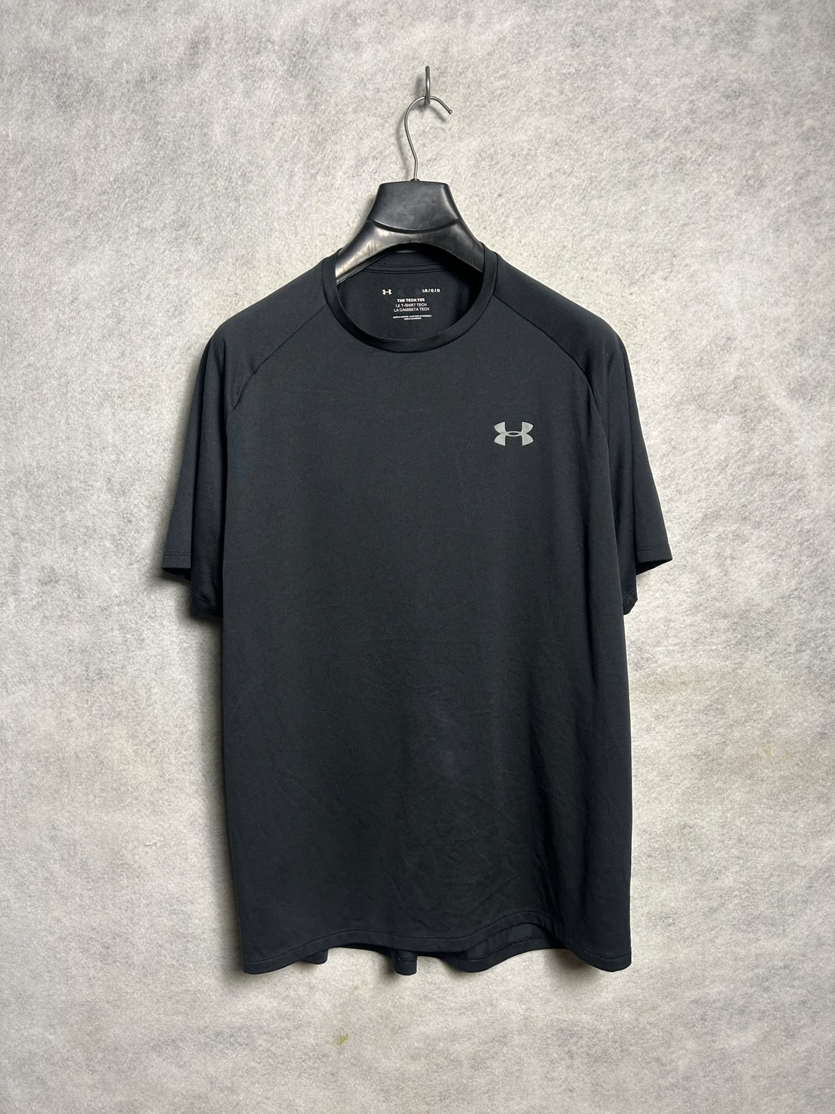 Under Armour The Tech Tee Black Round Neck - Large
