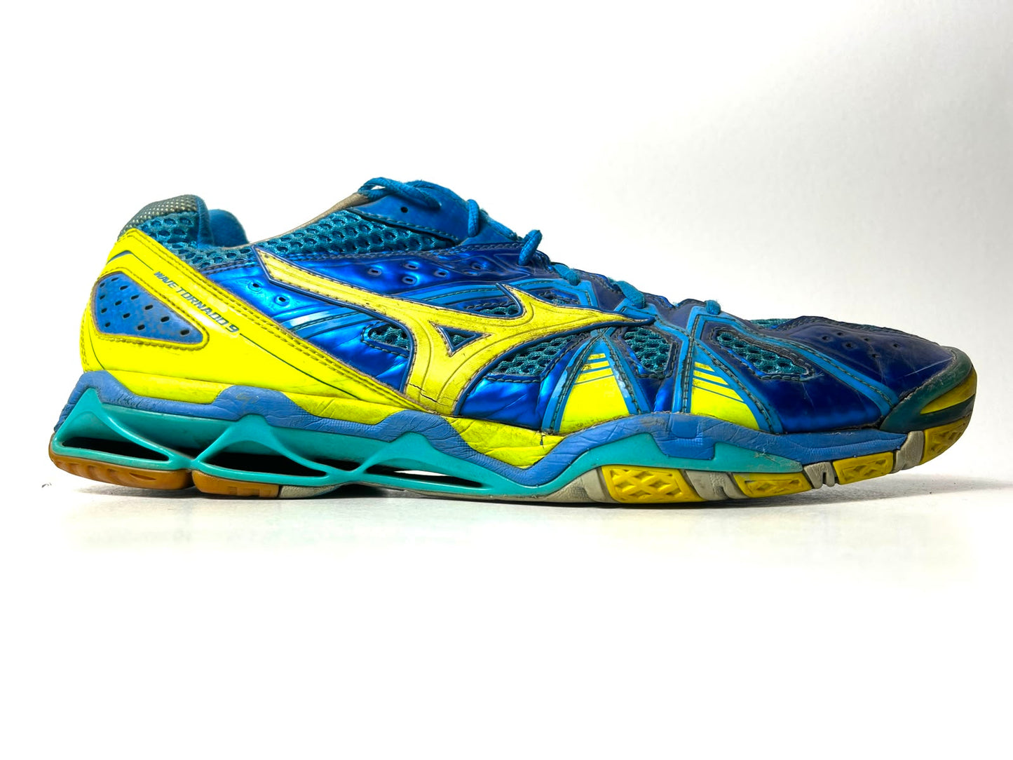 Mizuno Wave Tornado 9 - Euro 48.5