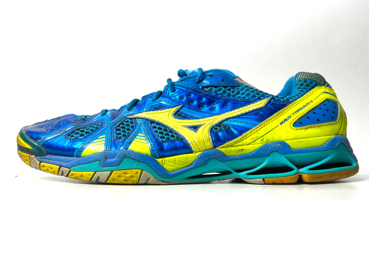 Mizuno Wave Tornado 9 - Euro 48.5