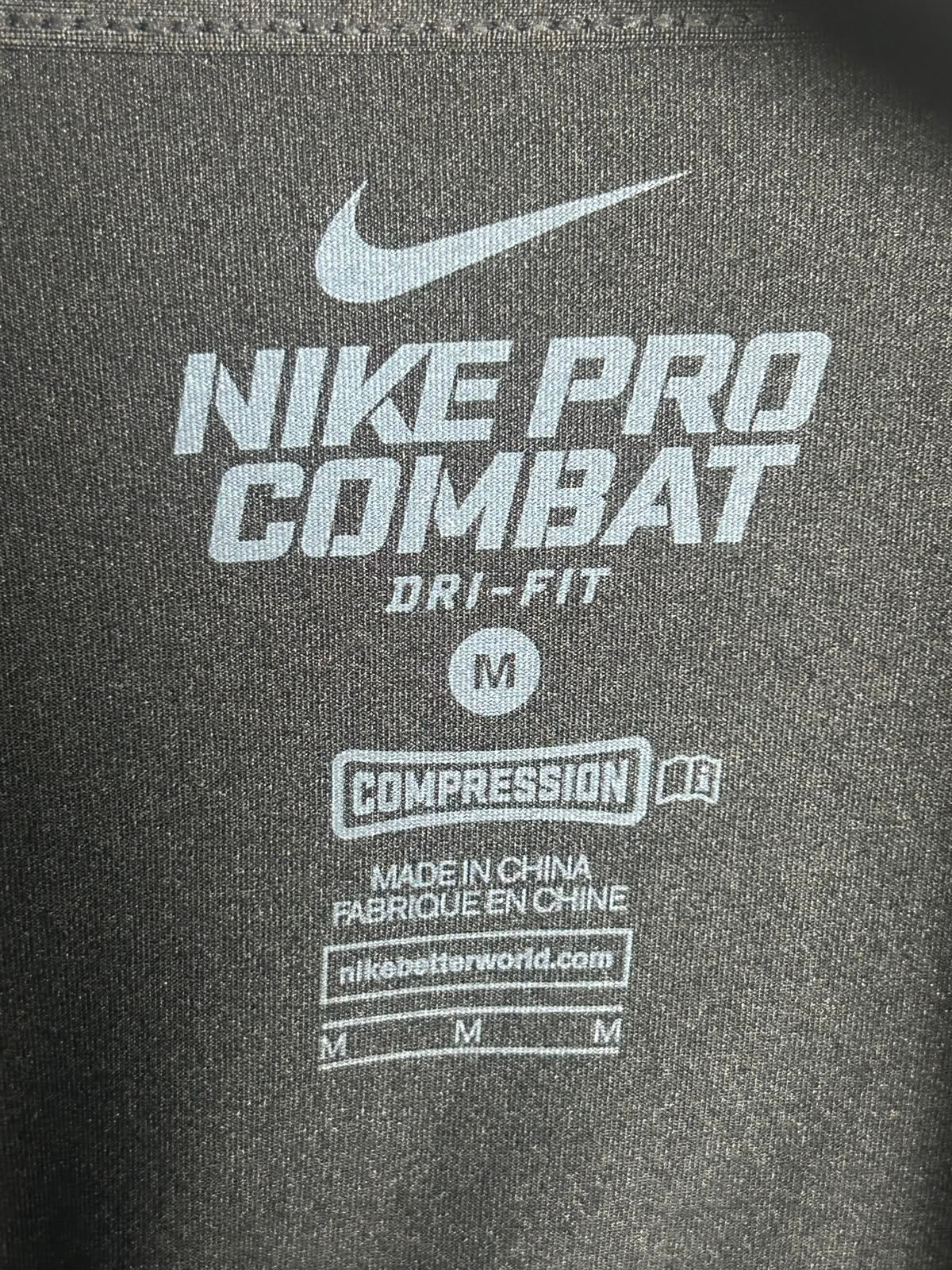 Nike Pro Combat Dri Fit Full Sleeves Round Neck - Medium