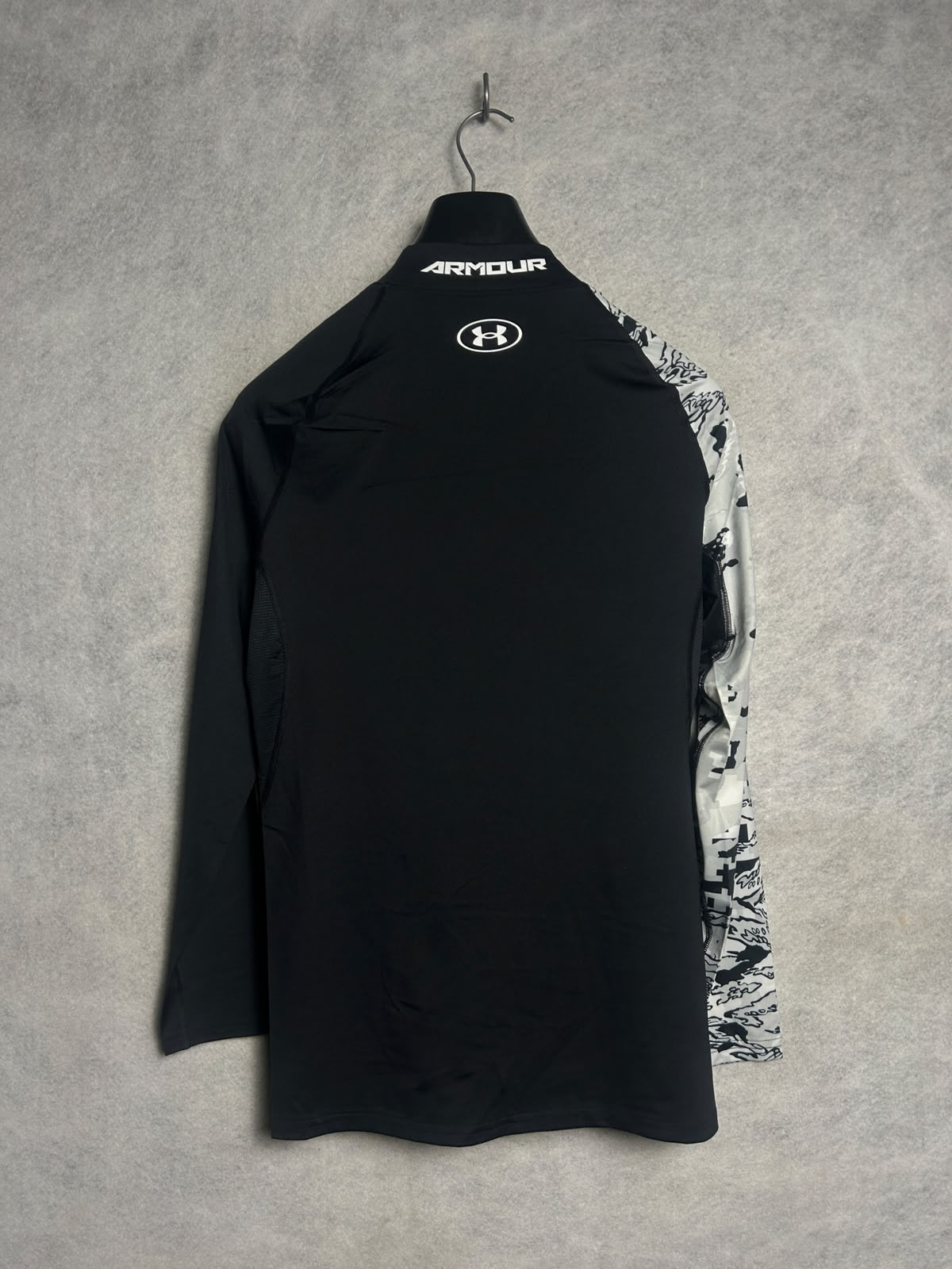 Under Armour Heat Gear Full Sleeves Round Neck - XXL